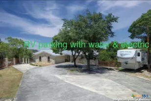 463 Nancy Dr, Canyon Lake, TX 78133 - Photo 3