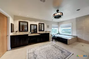 463 Nancy Dr, Canyon Lake, TX 78133 - Photo 17