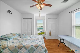 536 Sea Horse Dr, Palacios, TX 77465 - Photo 17