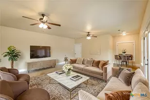 123 Hard Bargain Dr, Gatesville, TX 76528 - Photo 3