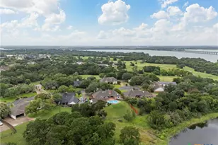 8216 Teakwood Dr, Woodway, TX 76712 - Photo 39