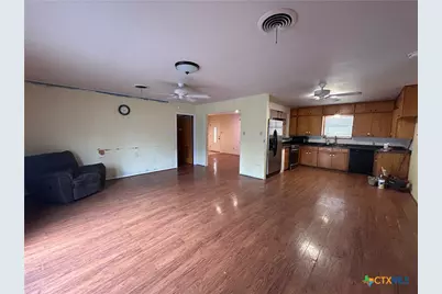 205 S College Street, Troy, TX 76579 - Photo 7