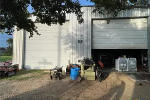 505 Pearl St, Cuero, TX 77954 - Photo 21