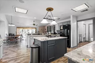 300 Summit Ridge Rd, Burnet, TX 78611 - Photo 19