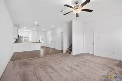 19512 Andrew Jackson Street, Manor, TX 78653 - Photo 9