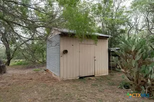 2113 Zion Hill Rd, Seguin, TX 78155 - Photo 25