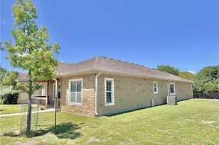 21 Samac Ln, Lampasas, TX 76550 - Photo 3