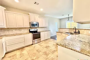 21 Samac Ln, Lampasas, TX 76550 - Photo 13