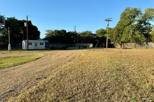 133 Wheeler St, Stockdale, TX 78160 - Photo 7