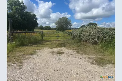 3849 Zion Hill Rd, Seguin, TX 78155 - Photo 1