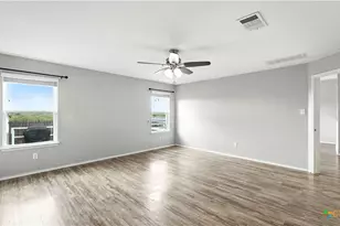 912 Bexley Dr, Seguin, TX 78155 - Photo 17