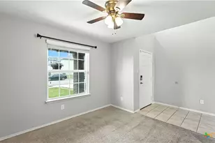 912 Bexley Dr, Seguin, TX 78155 - Photo 31