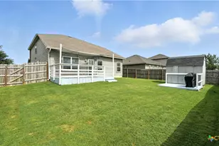 912 Bexley Dr, Seguin, TX 78155 - Photo 3