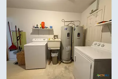 430 N Blackburn Avenue, Port Lavaca, TX 77979 - Photo 39