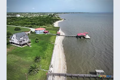 430 N Blackburn Avenue, Port Lavaca, TX 77979 - Photo 3