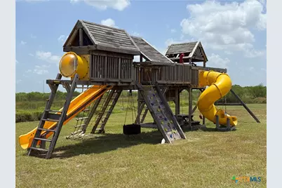 430 N Blackburn Avenue, Port Lavaca, TX 77979 - Photo 47