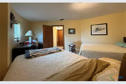 430 N Blackburn Avenue, Port Lavaca, TX 77979 - Photo 13