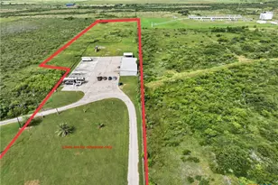 430 N Blackburn Ave, Port Lavaca, TX 77979 - Photo 5