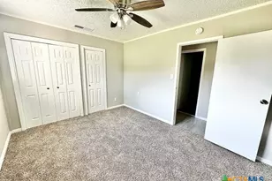 380 King Dr, Victoria, TX 77904 - Photo 9