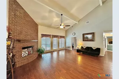 209 Westbrook Drive, Victoria, TX 77904 - Photo 5