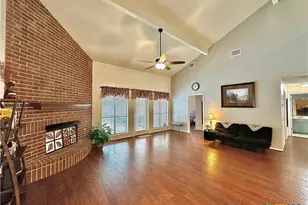 209 Westbrook Dr, Victoria, TX 77904 - Photo 5