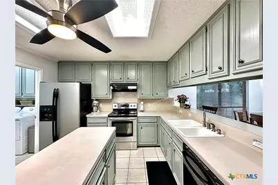 209 Westbrook Drive, Victoria, TX 77904 - Photo 15