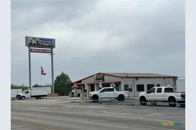 2250 S I-35 Expressway, New Braunfels, TX 78130 - Photo 7