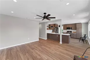 594 E South St, New Braunfels, TX 78130 - Photo 11