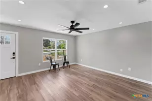 594 E South St, New Braunfels, TX 78130 - Photo 13