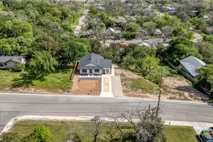 594 E South St, New Braunfels, TX 78130 - Photo 47