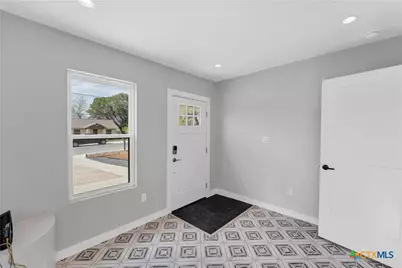 594 E South Street, New Braunfels, TX 78130 - Photo 25