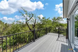 594 E South St, New Braunfels, TX 78130 - Photo 9