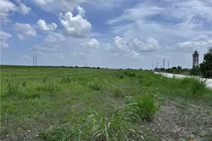 35 Ih, Jarrell, TX 76537 - Photo 29