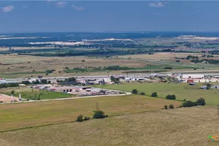 35 Ih, Jarrell, TX 76537 - Photo 3