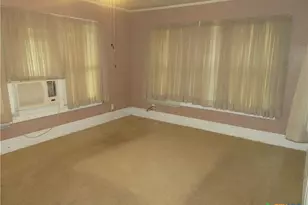 206 S Allen, Edna, TX 77957 - Photo 31