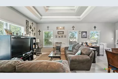 911-913 E Seideman Street, Seguin, TX 78155 - Photo 23