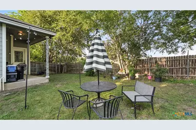 911-913 E Seideman Street, Seguin, TX 78155 - Photo 43