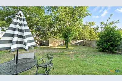 911-913 E Seideman Street, Seguin, TX 78155 - Photo 41