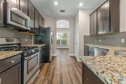 609 Community Drive, New Braunfels, TX 78132 - Photo 9