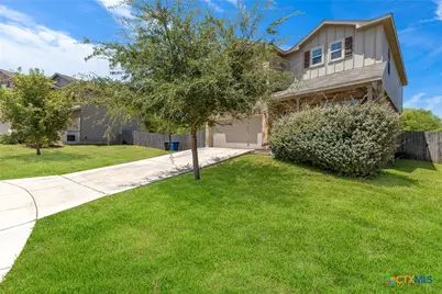 609 Community Drive, New Braunfels, TX 78132 - Photo 3