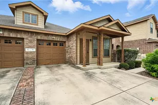 557 Creekside Cir, New Braunfels, TX 78130 - Photo 5