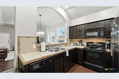 557 Creekside Circle, New Braunfels, TX 78130 - Photo 13