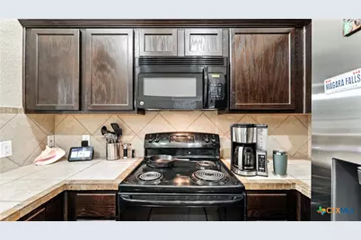 557 Creekside Circle, New Braunfels, TX 78130 - Photo 15