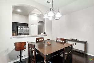 557 Creekside Cir, New Braunfels, TX 78130 - Photo 17