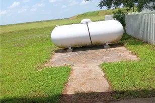 490 Adcock Ranch Rd, Victoria, TX 77904 - Photo 9