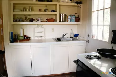 1400 Fm 609, Flatonia, TX 78941 - Photo 9