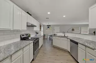 2410 Fayette Dr, New Braunfels, TX 78130 - Photo 11