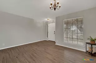 2410 Fayette Dr, New Braunfels, TX 78130 - Photo 7