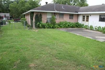 1610 Bexar Avenue, Victoria, TX 77901 - Photo 27