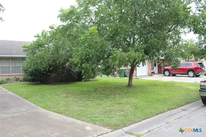 1610 Bexar Avenue, Victoria, TX 77901 - Photo 5